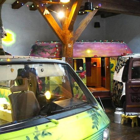 Urban Van Glamping Рига Екстер'єр фото