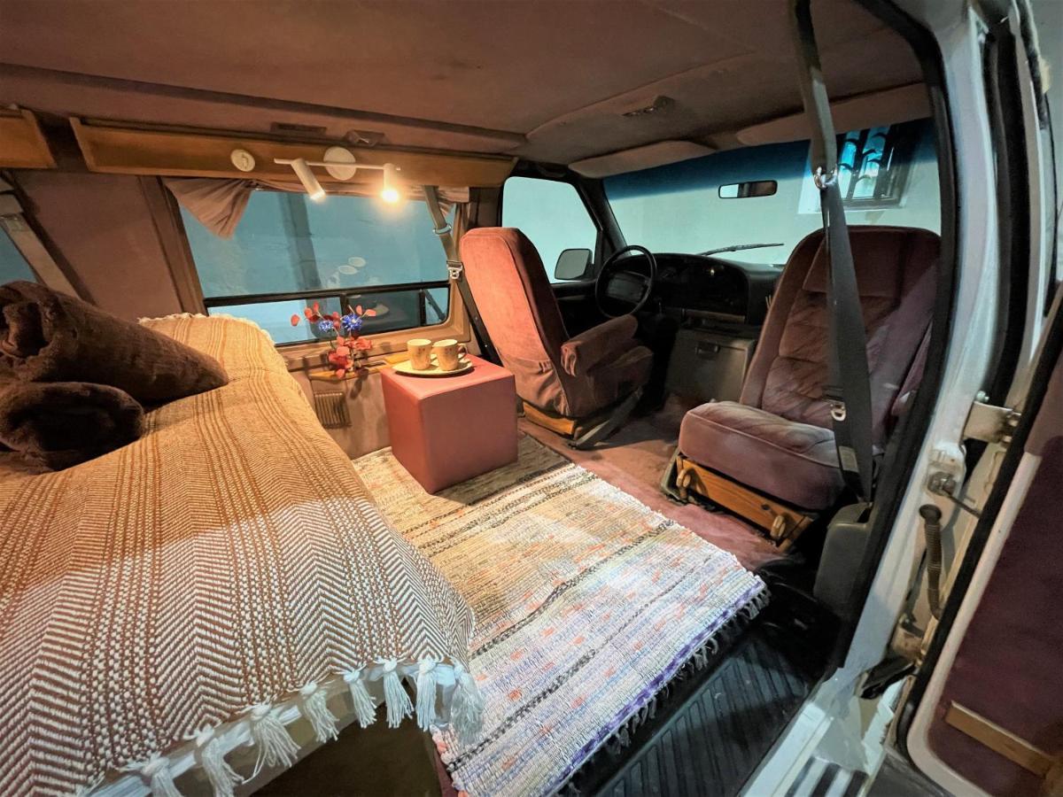 Urban Van Glamping Рига Екстер'єр фото