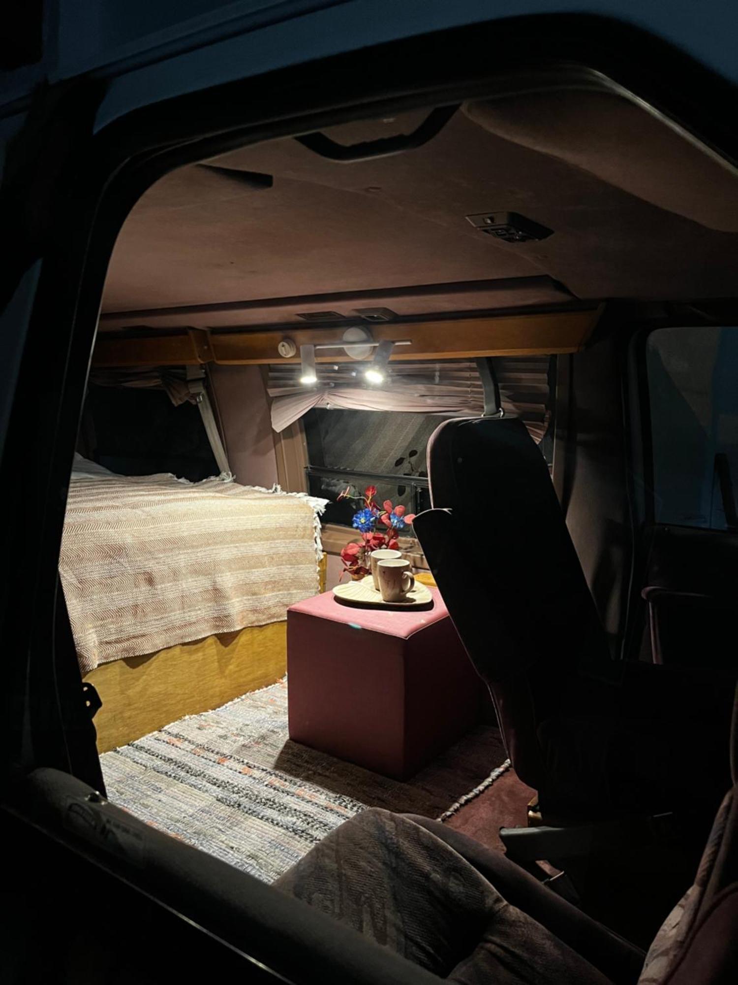 Urban Van Glamping Рига Екстер'єр фото
