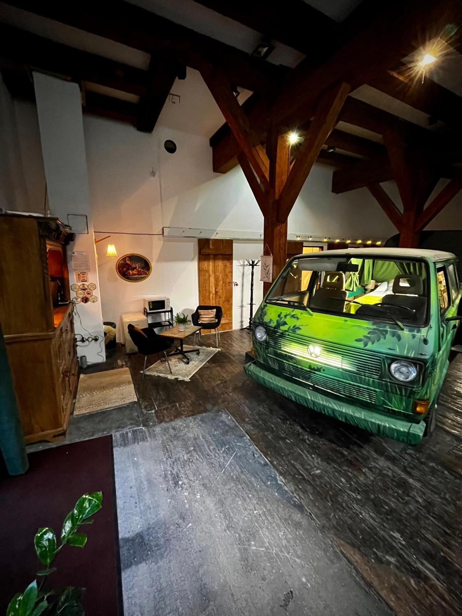 Urban Van Glamping Рига Екстер'єр фото