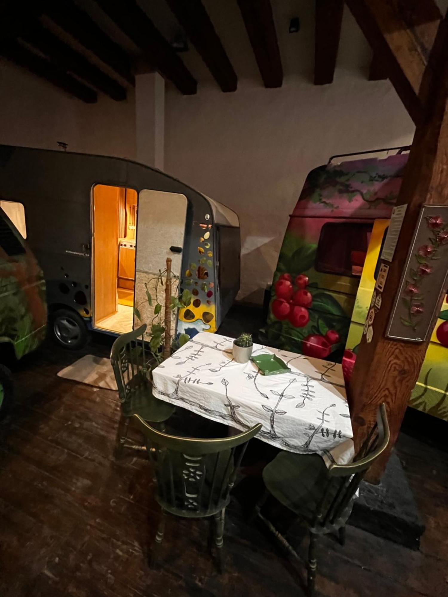 Urban Van Glamping Рига Екстер'єр фото